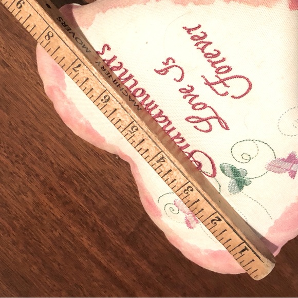 Heart shaped A Grandmother’s Love is Forever pillow - Picture 8 of 10